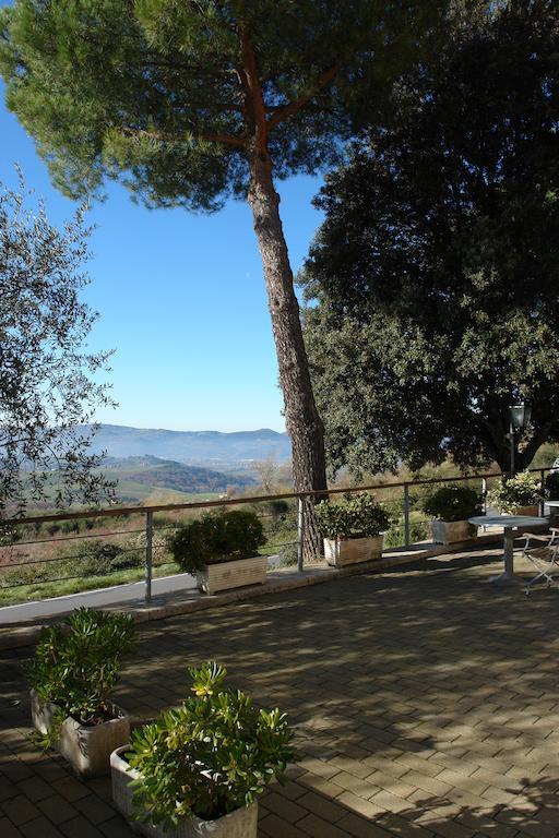 Hotel Il Castellaccio Piccione Eksteriør bilde