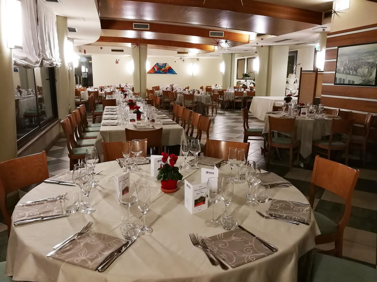 Hotel Il Castellaccio Piccione Eksteriør bilde