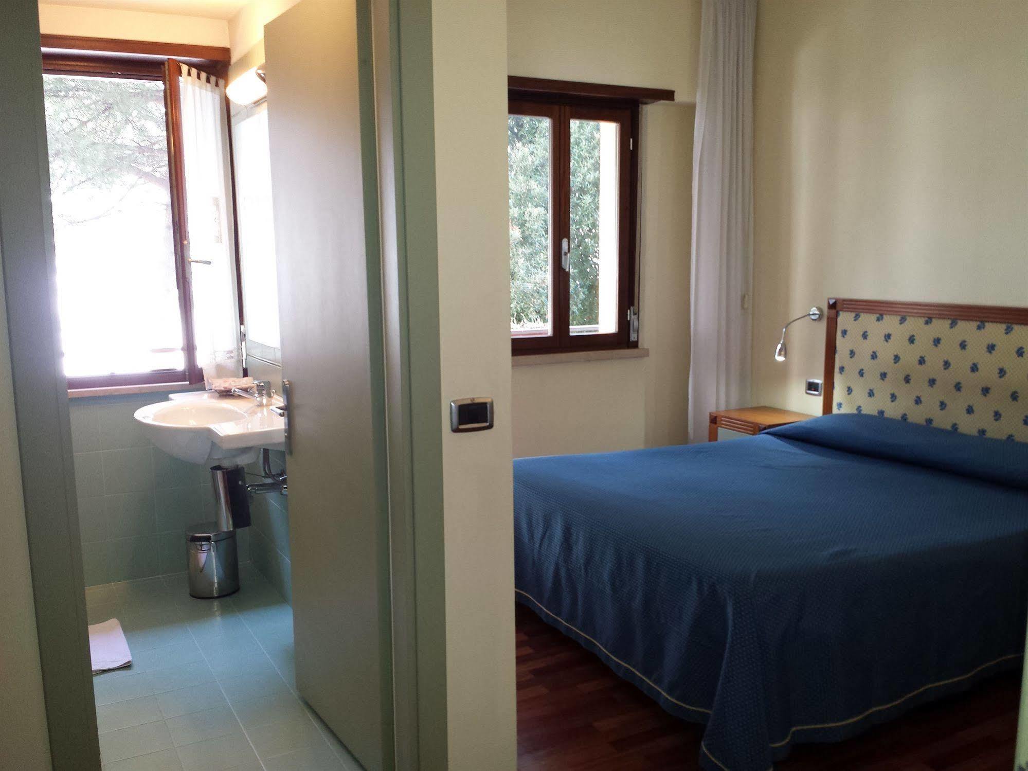 Hotel Il Castellaccio Piccione Eksteriør bilde
