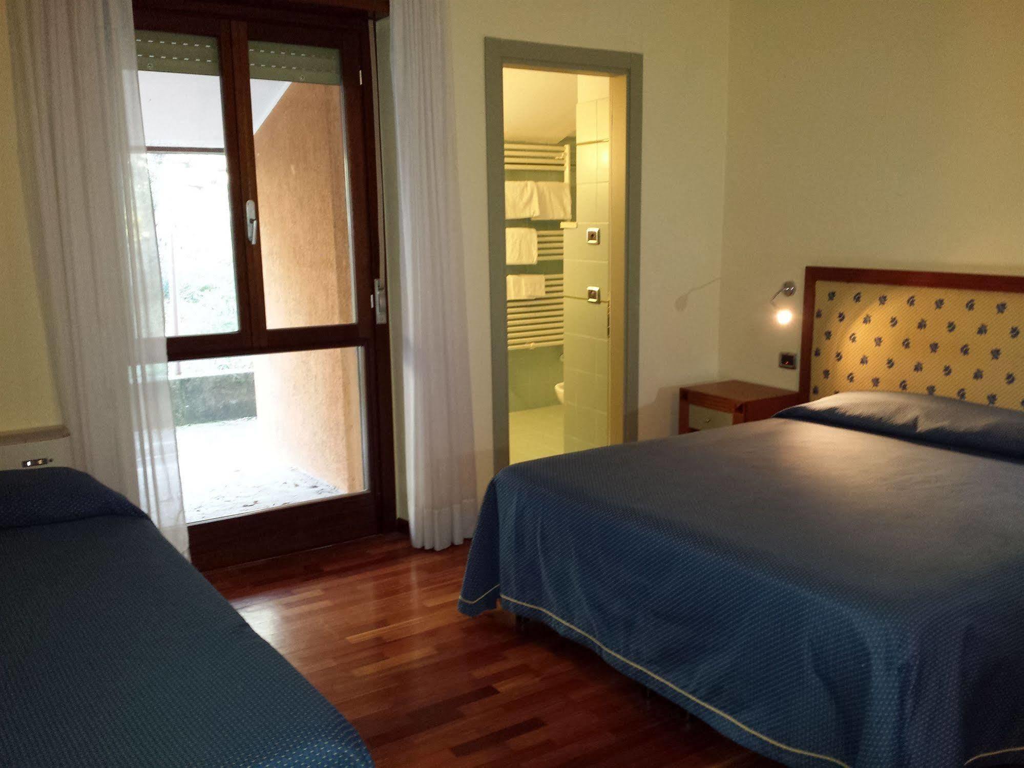 Hotel Il Castellaccio Piccione Eksteriør bilde